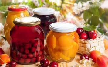 Preserved fruit and berries
