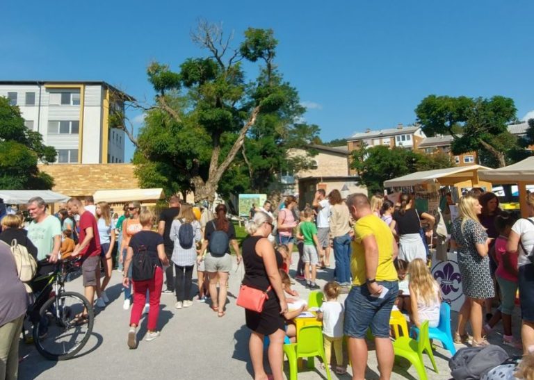 Festival Grosuplje v jeseni – MESTO NA ULICI