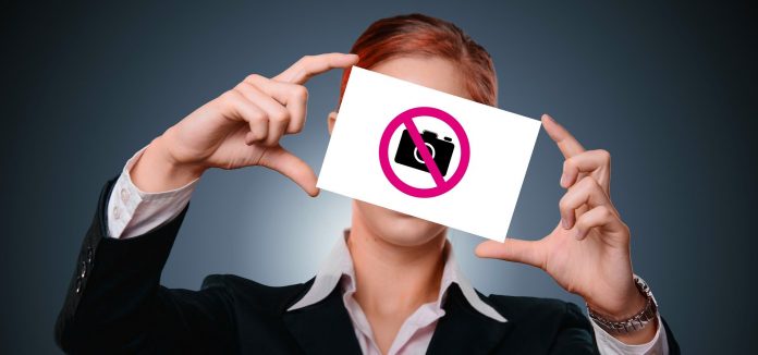 camera-face-sign